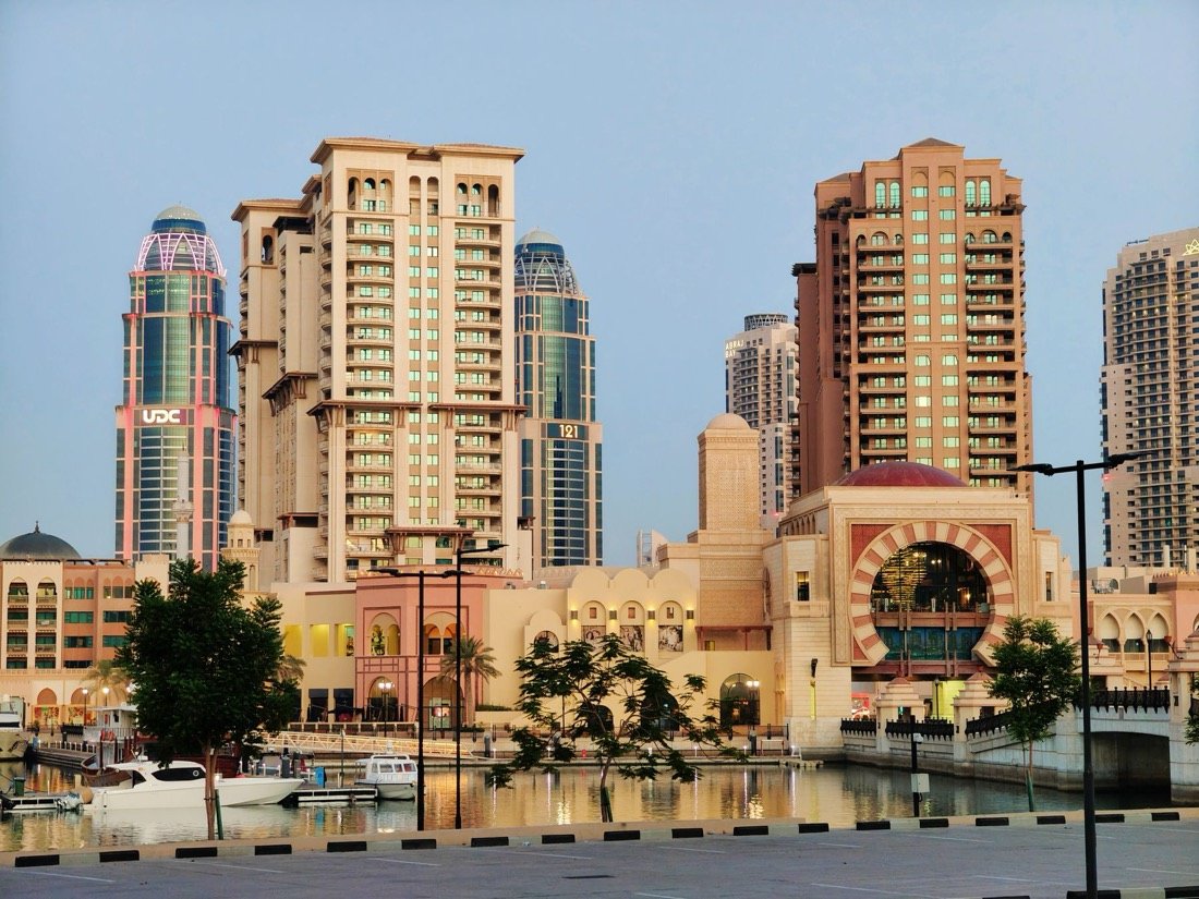 محافظ الوحدات العقارية